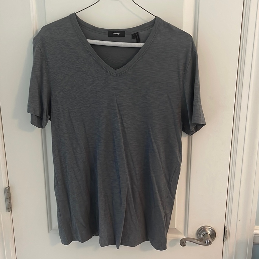 Theory V-neck T shirt
